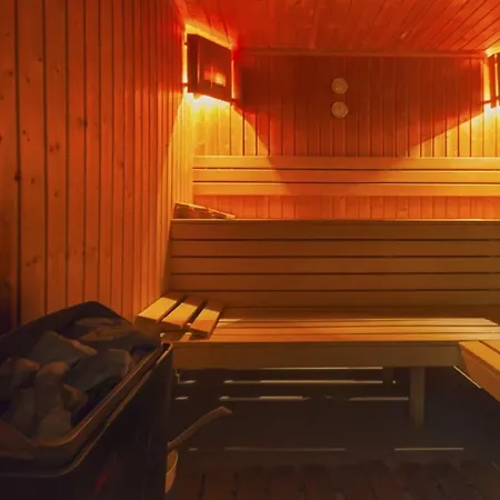 Sunny Duplex, Mountain Views, Access, Near Bansko, Terra Complex 4* رازلوغ